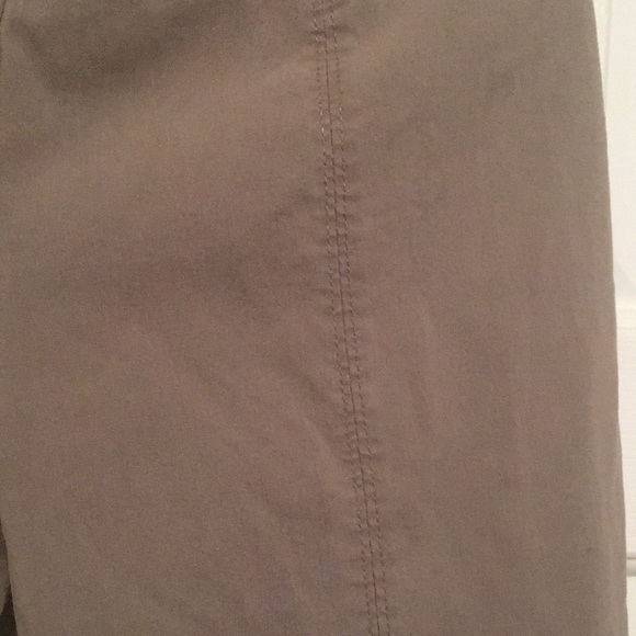 Size8 brown/khaki pull on pant - Picture 3 of 5